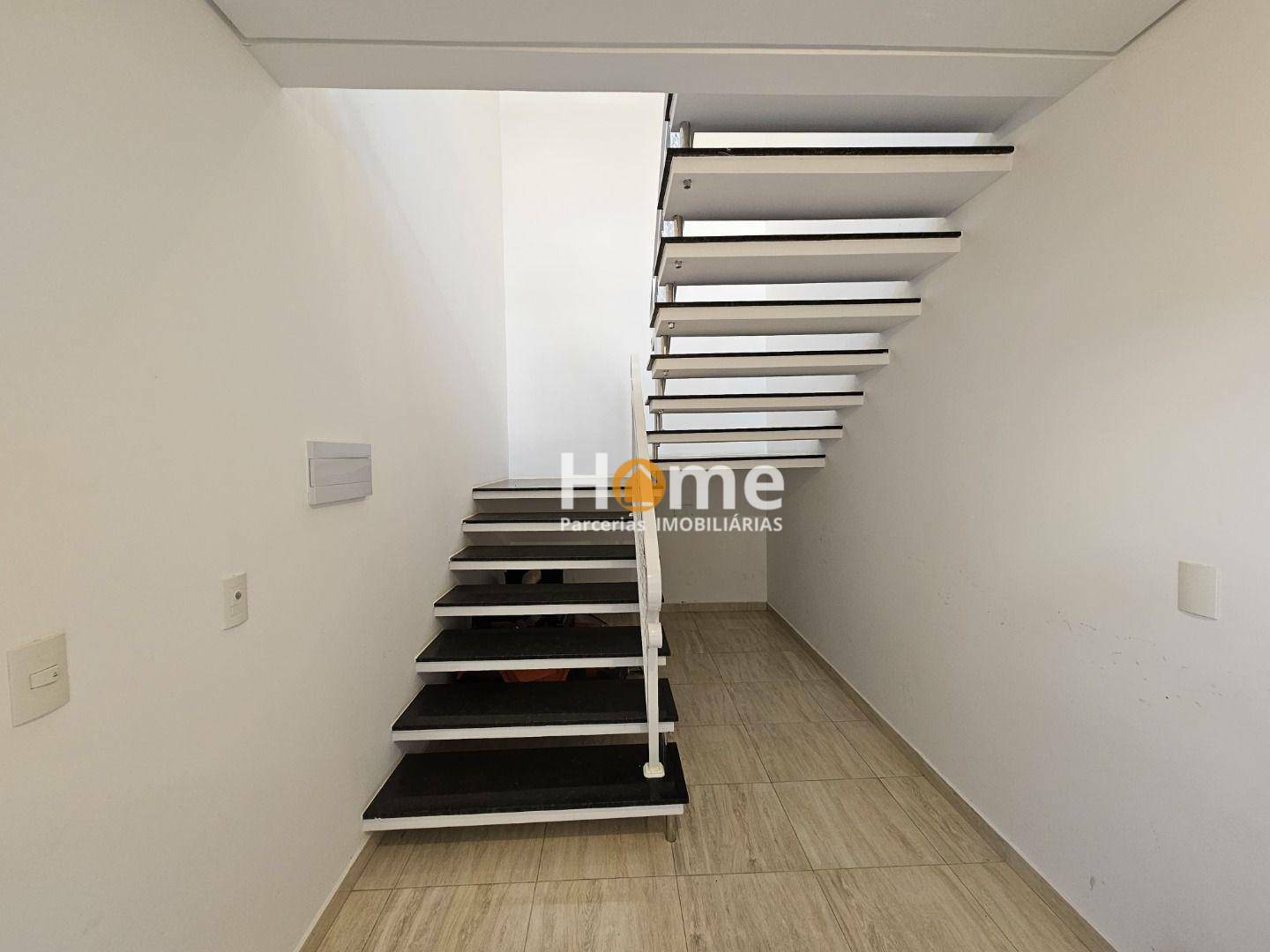 Apartamento à venda com 2 quartos, 44m² - Foto 20