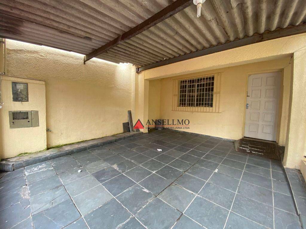 Sobrado para alugar com 3 quartos, 130m² - Foto 2