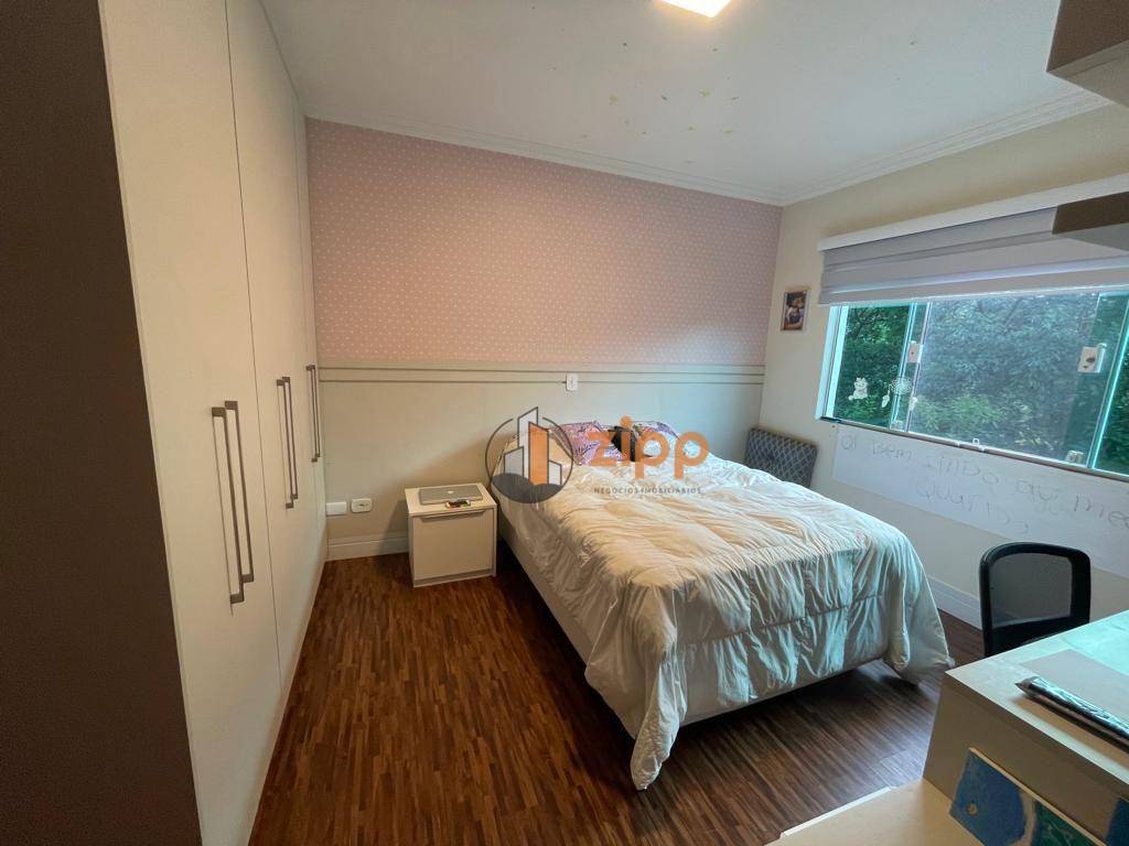 Sobrado à venda com 4 quartos, 300m² - Foto 14