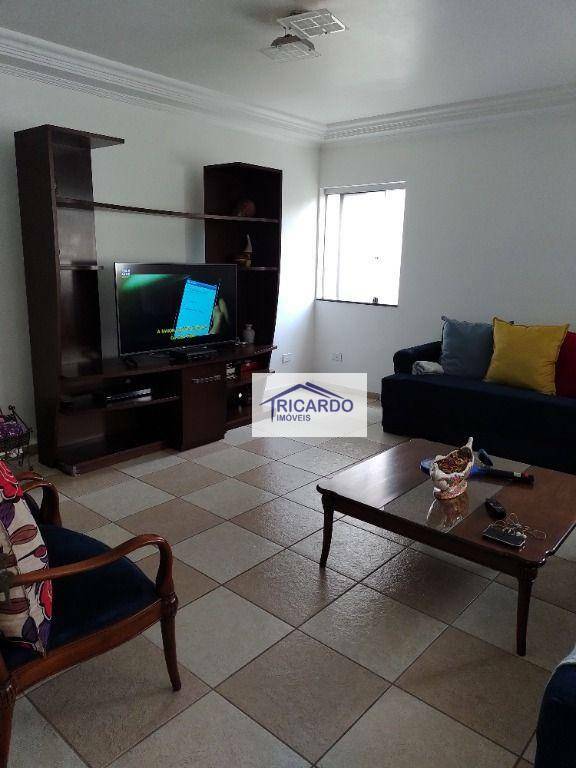 Casa à venda com 3 quartos, 400m² - Foto 1