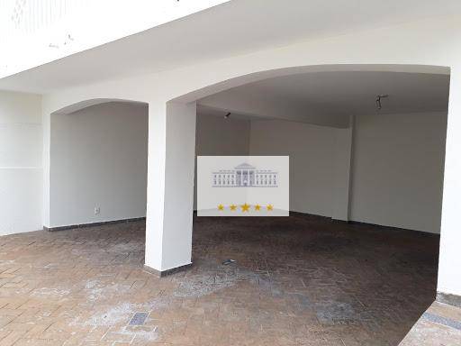 Casa para alugar com 5 quartos, 400m² - Foto 4