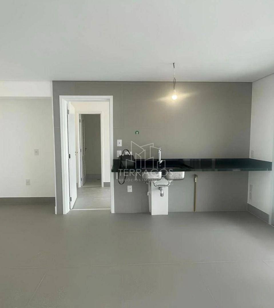 Apartamento à venda com 3 quartos, 152m² - Foto 7