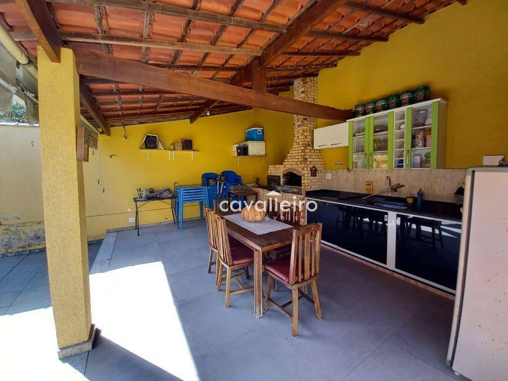 Casa à venda com 3 quartos, 200m² - Foto 17