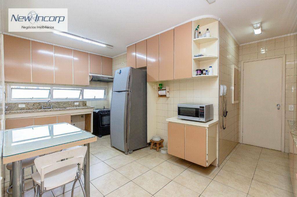 Apartamento à venda com 3 quartos, 122m² - Foto 10