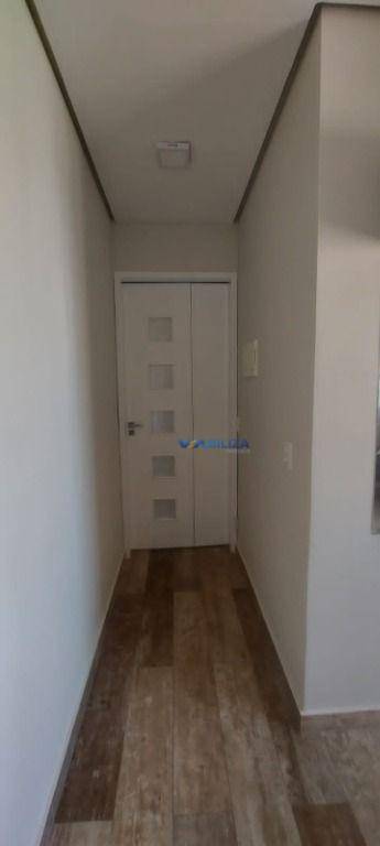 Apartamento à venda com 2 quartos, 43m² - Foto 3