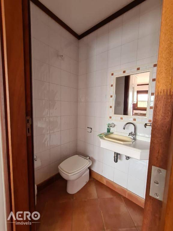 Casa à venda com 3 quartos, 279m² - Foto 30