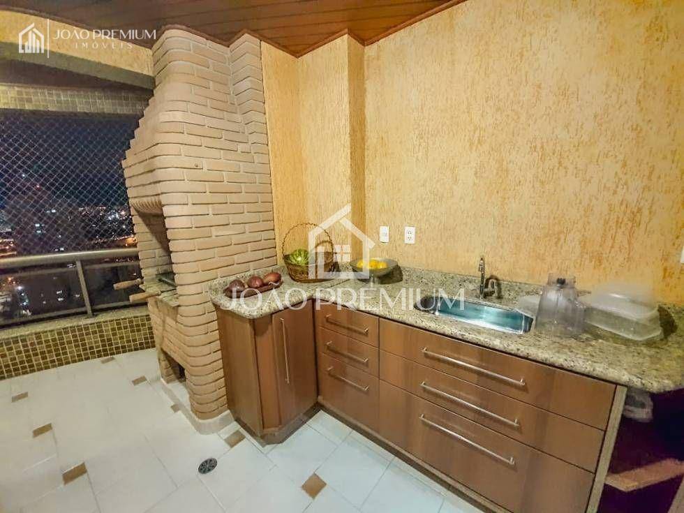 Apartamento à venda com 4 quartos, 203m² - Foto 2