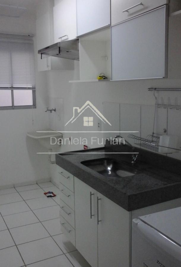 Apartamento à venda com 2 quartos, 47m² - Foto 2