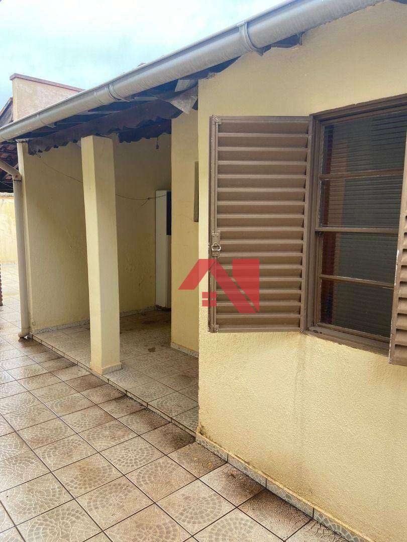 Casa à venda com 2 quartos, 100m² - Foto 29