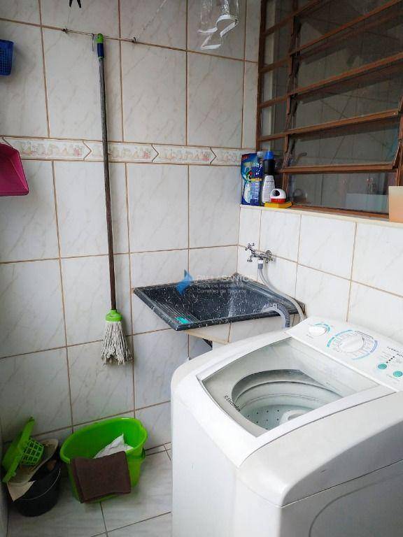 Apartamento à venda com 2 quartos, 77m² - Foto 23