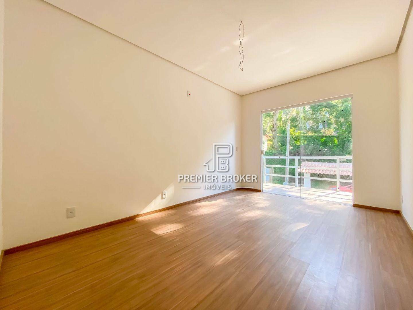 Casa à venda com 4 quartos, 219m² - Foto 12