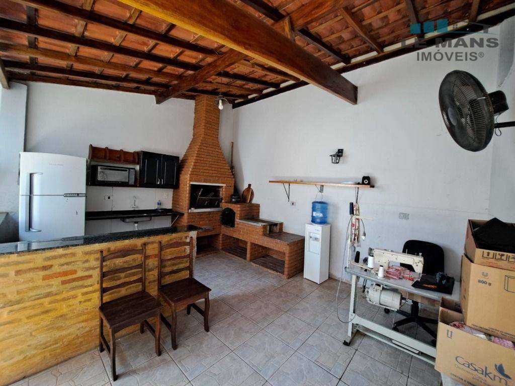 Casa à venda com 4 quartos, 185m² - Foto 25