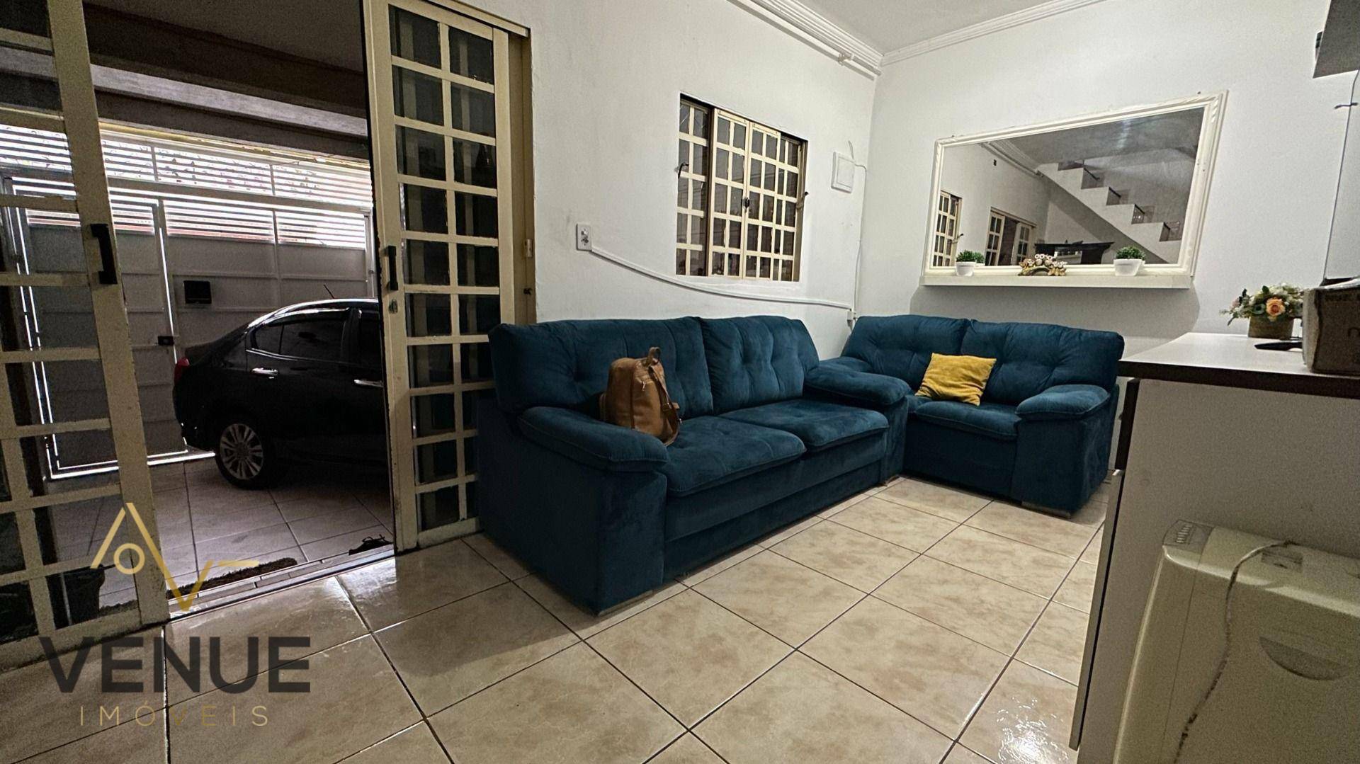 Casa à venda com 3 quartos, 150m² - Foto 2