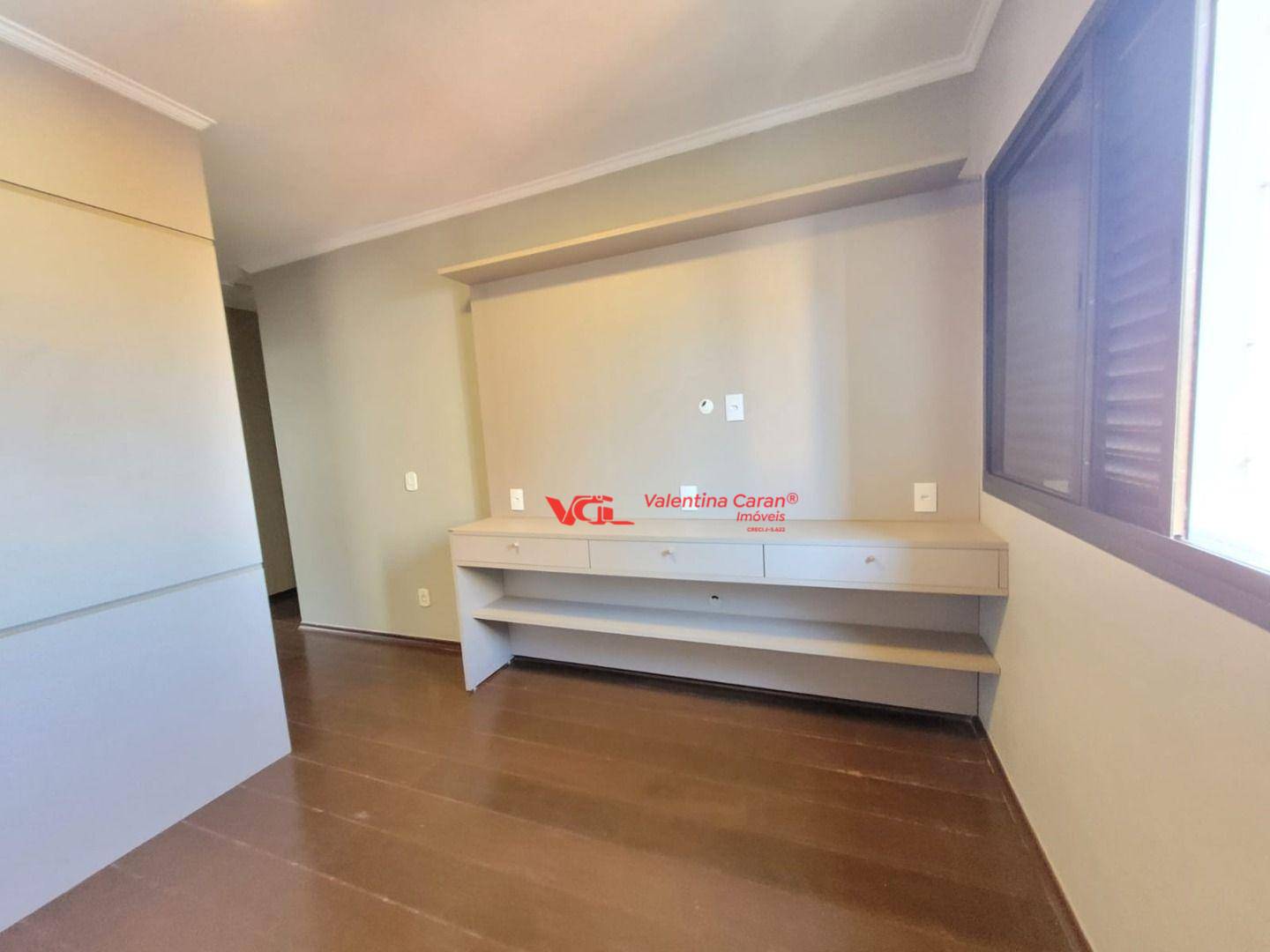 Apartamento para alugar com 3 quartos, 204m² - Foto 16