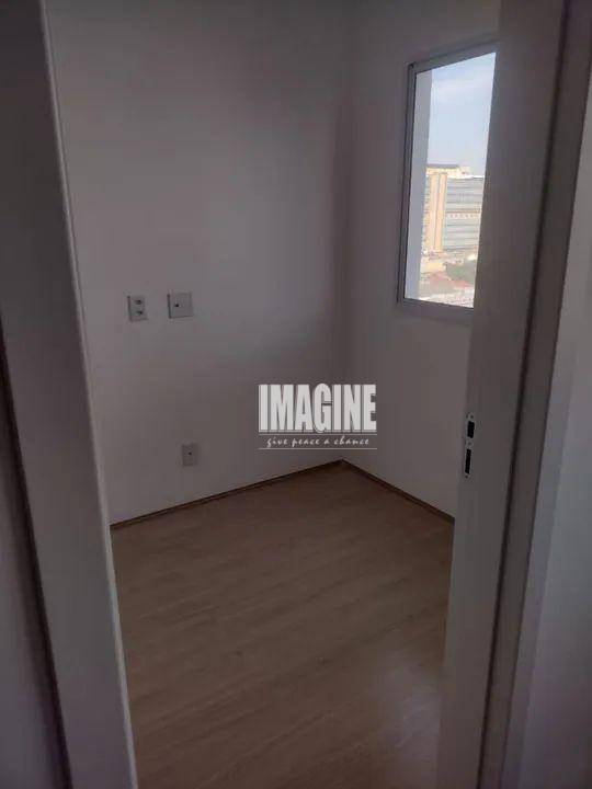 Apartamento à venda com 2 quartos, 35m² - Foto 4