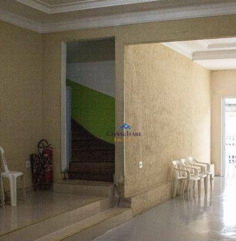 Casa à venda com 3 quartos, 200m² - Foto 2