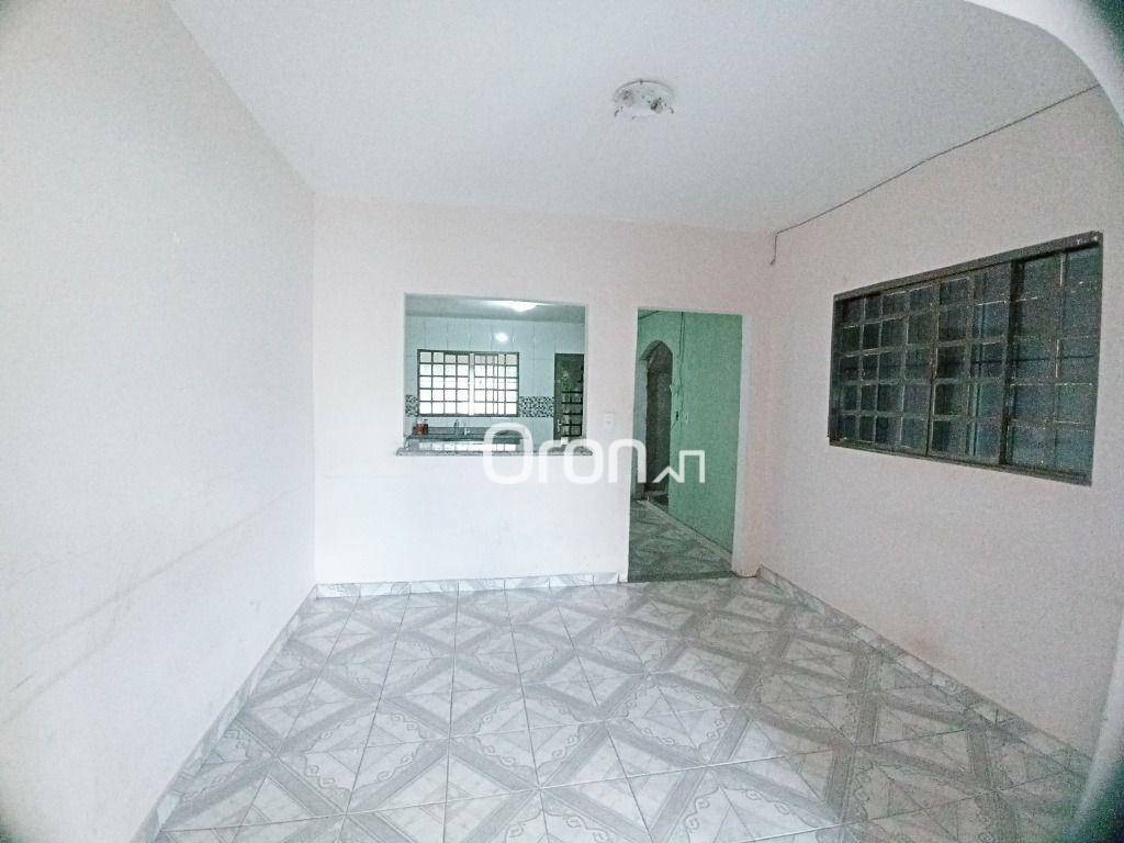 Sobrado à venda com 2 quartos, 290m² - Foto 2