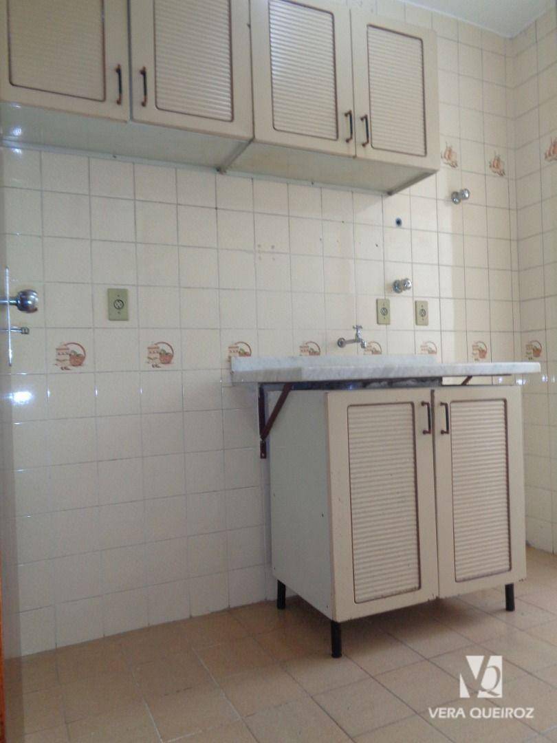 Apartamento para alugar com 1 quarto, 45m² - Foto 4