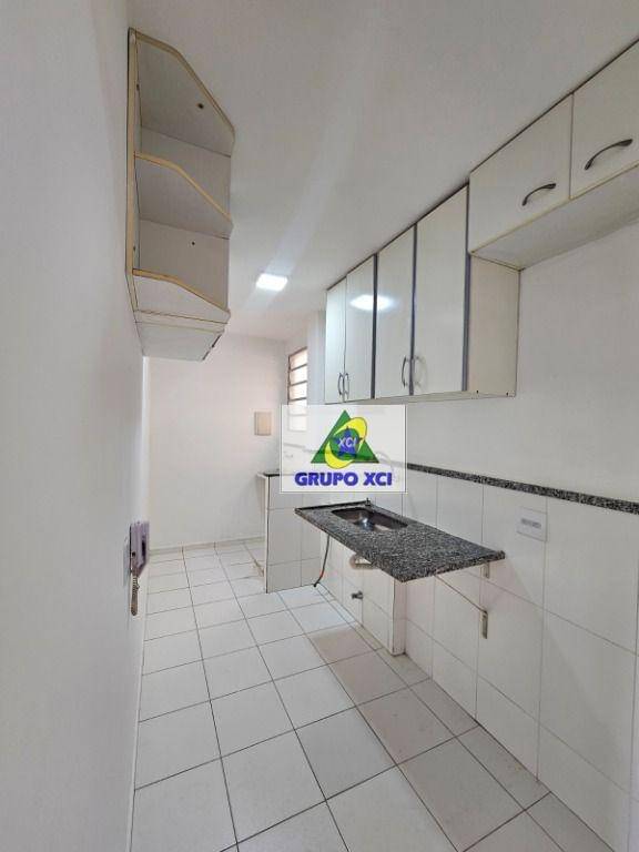 Apartamento à venda com 2 quartos, 56m² - Foto 17