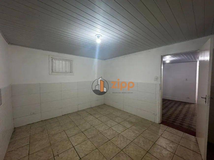 Casa para alugar com 2 quartos, 90m² - Foto 12