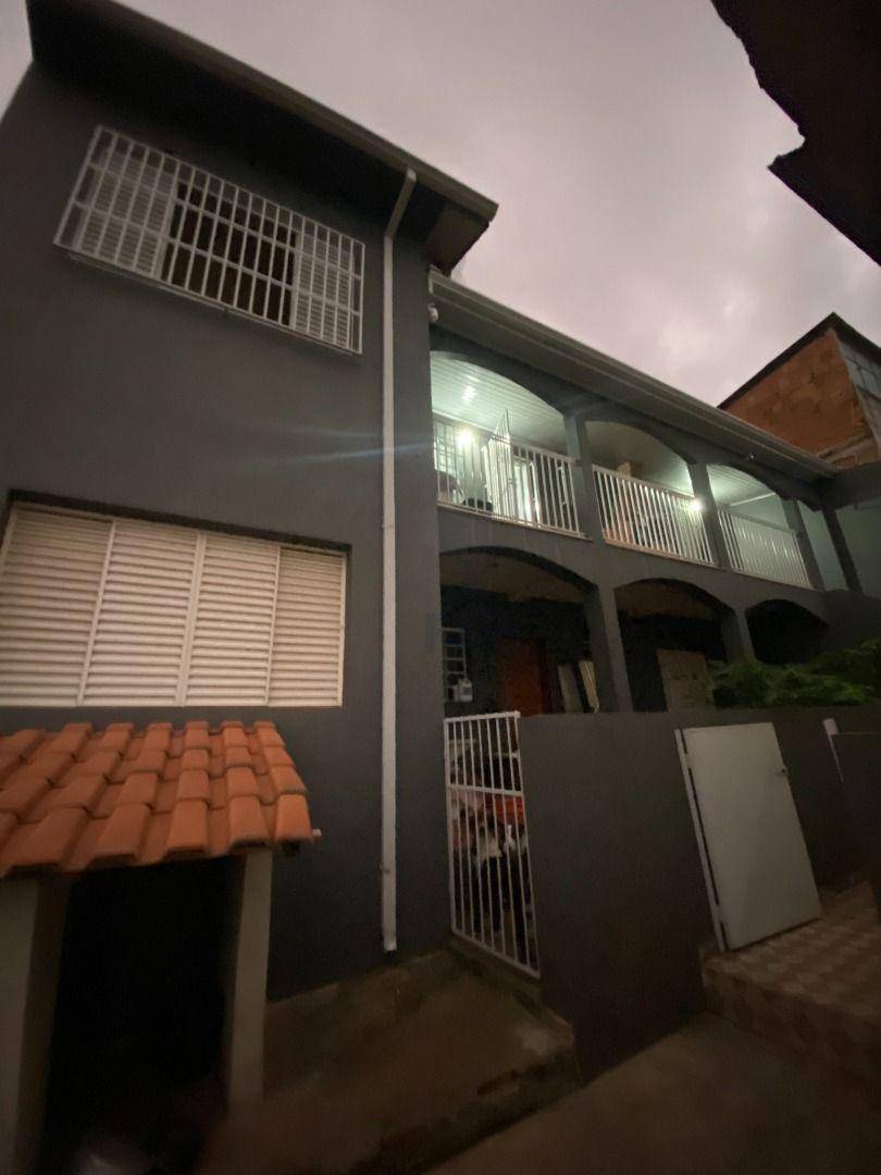 Casa, 6 quartos, 170 m² - Foto 1