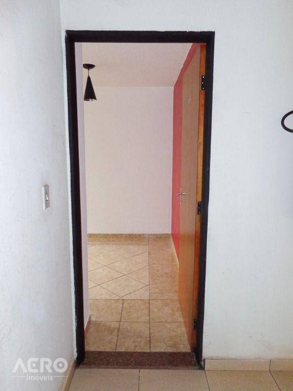 Apartamento à venda com 2 quartos, 49m² - Foto 25