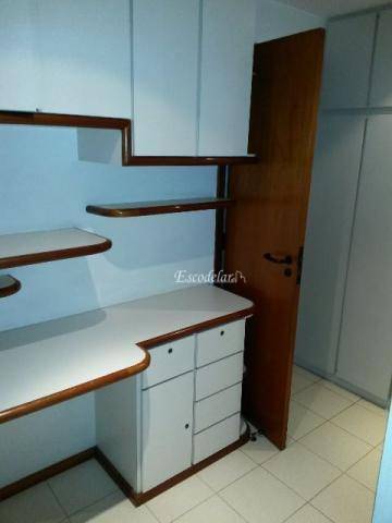 Apartamento à venda com 5 quartos, 230m² - Foto 17