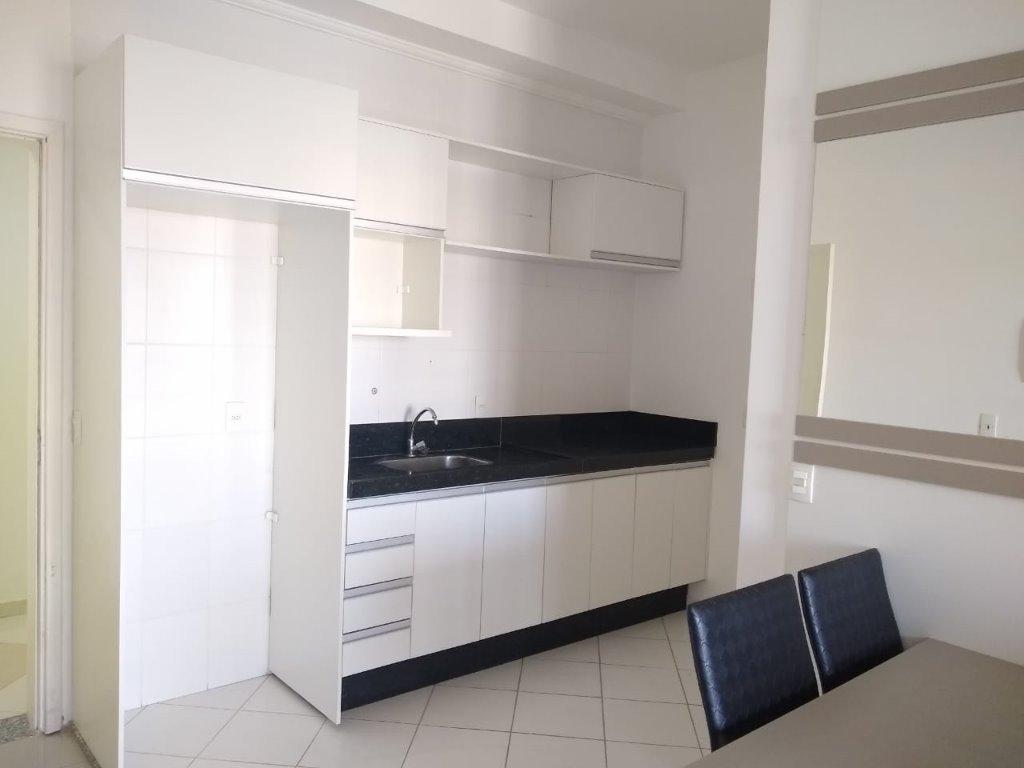 Apartamento para alugar com 1 quarto, 42m² - Foto 3