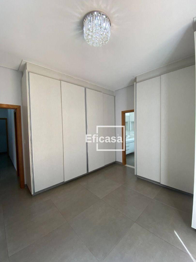 Casa de Condomínio à venda com 3 quartos, 212m² - Foto 5