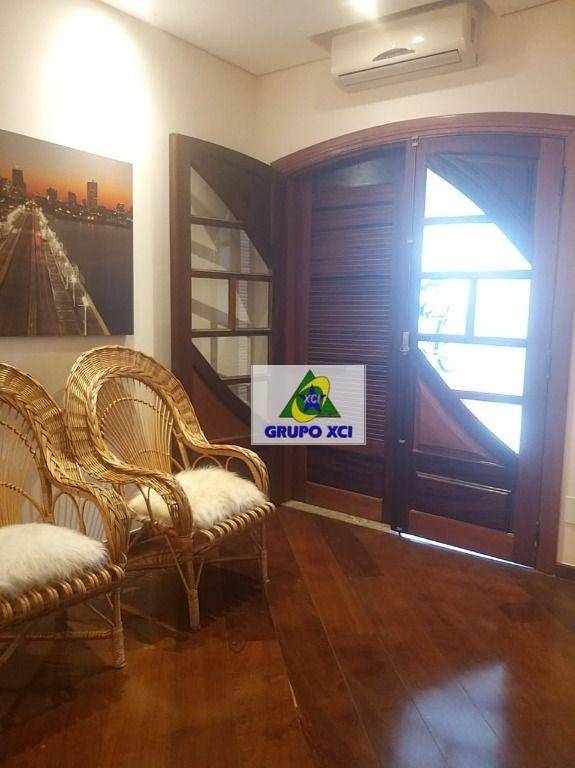 Casa à venda com 4 quartos, 550m² - Foto 18