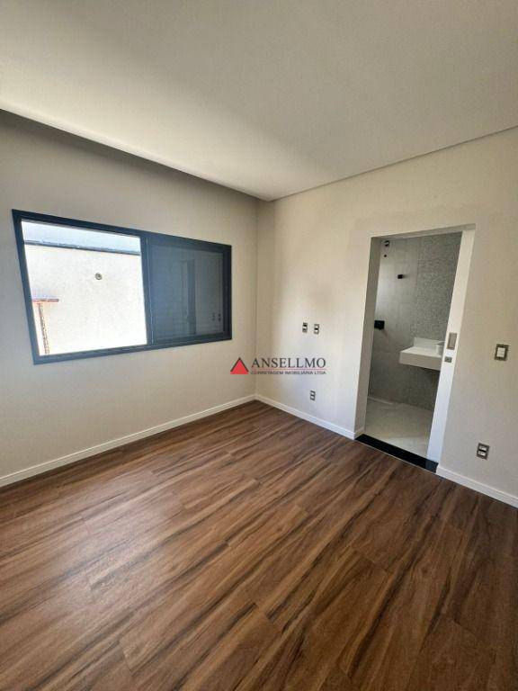 Casa de Condomínio à venda com 3 quartos, 220m² - Foto 11