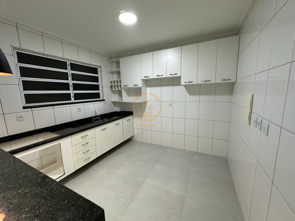 Casa à venda com 3 quartos, 145m² - Foto 8