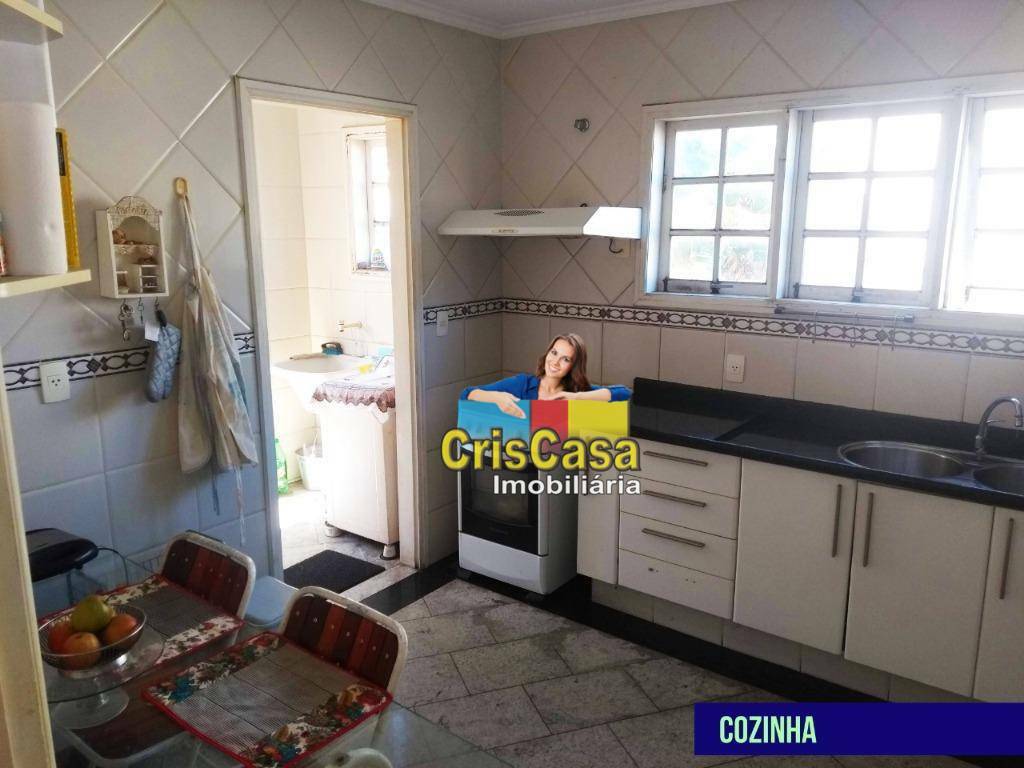 Casa à venda com 4 quartos, 221m² - Foto 10