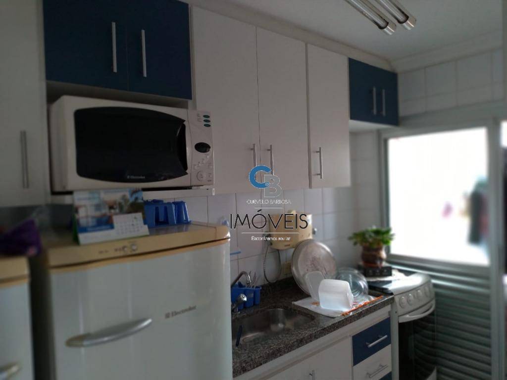 Apartamento à venda com 3 quartos, 75m² - Foto 8