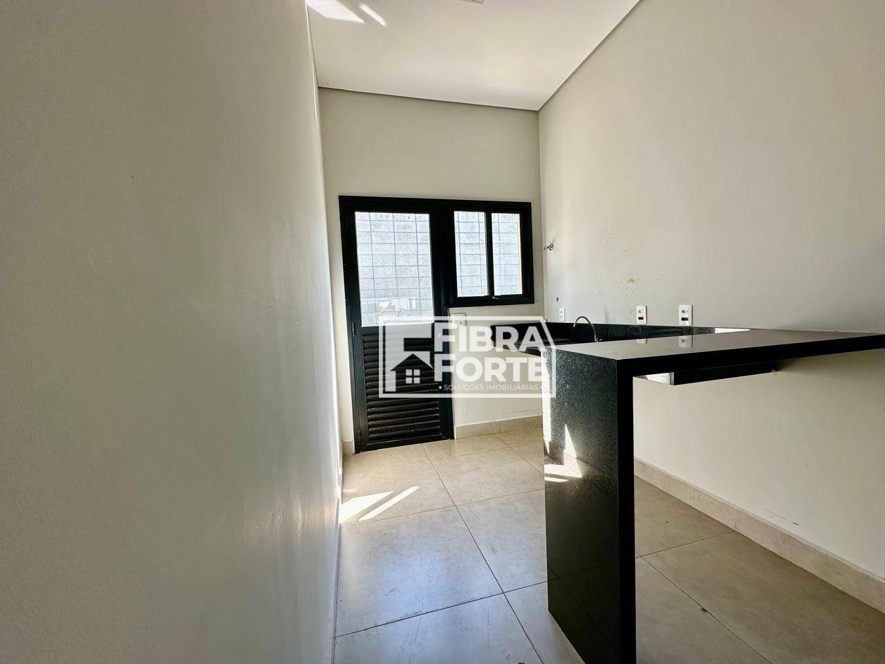 Loja-Salão para alugar, 103m² - Foto 2