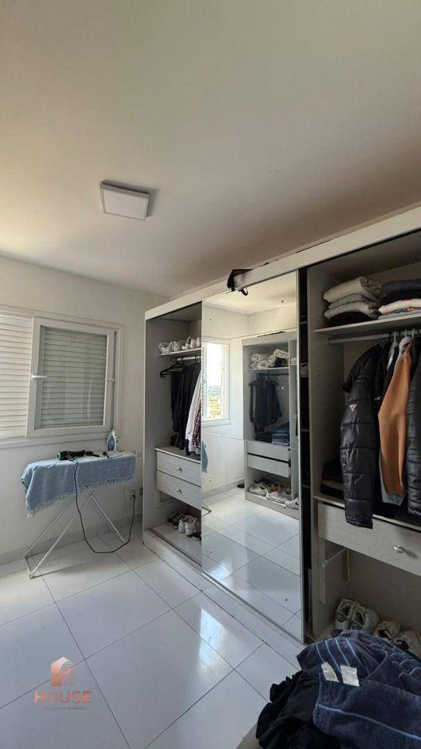 Apartamento à venda com 2 quartos, 64m² - Foto 25