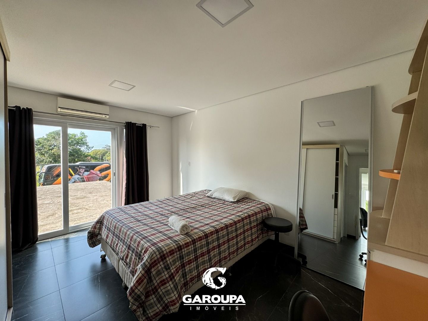 Casa à venda com 3 quartos, 400m² - Foto 7