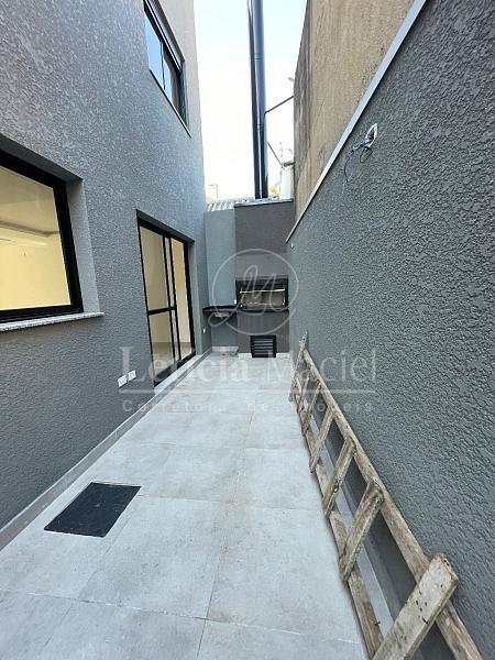 Sobrado à venda com 3 quartos, 172m² - Foto 2