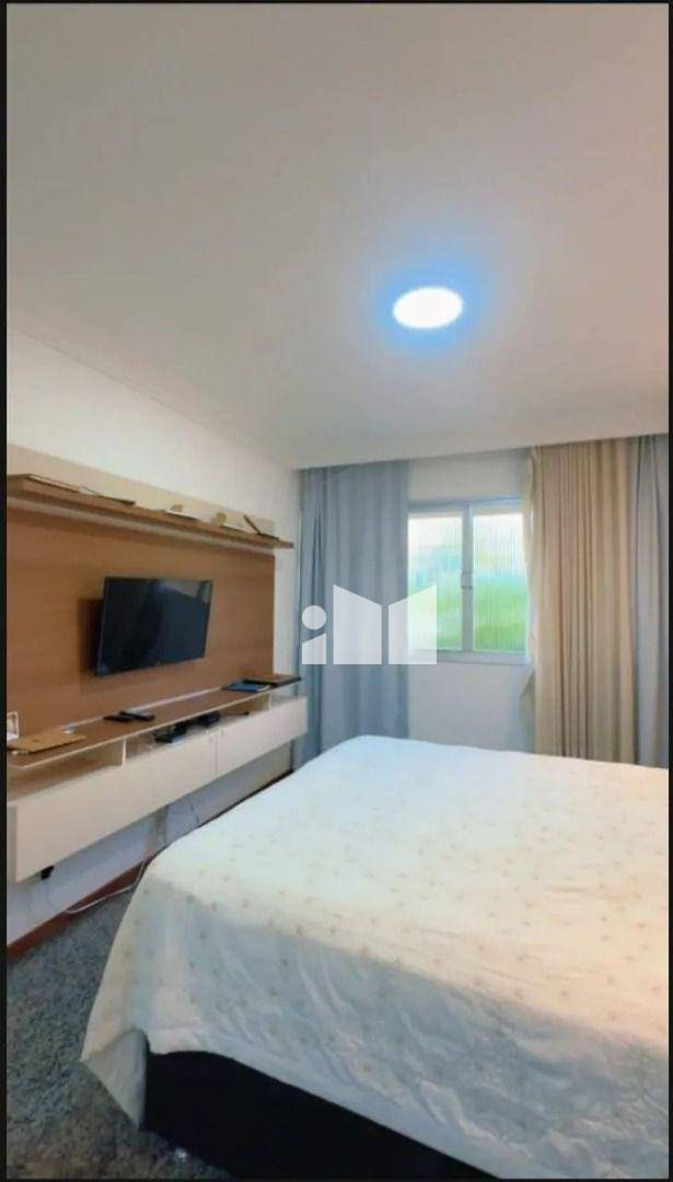 Apartamento à venda com 3 quartos, 140m² - Foto 6
