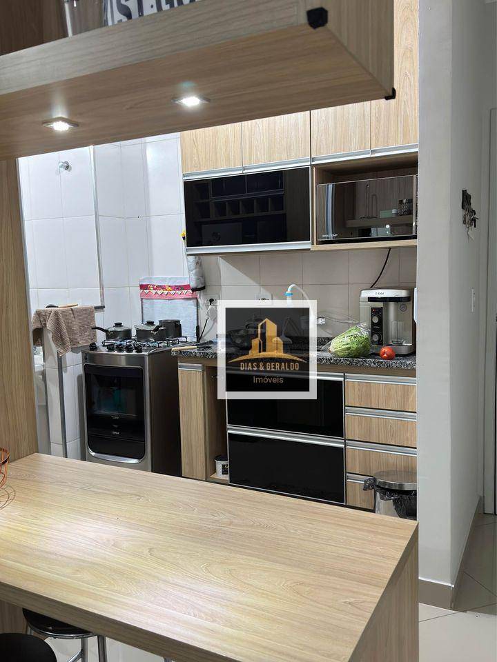 Apartamento à venda com 2 quartos, 55m² - Foto 11