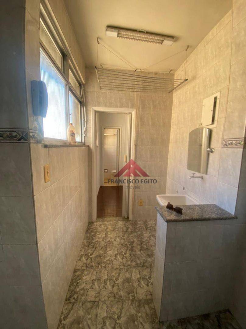 Apartamento à venda com 2 quartos, 70m² - Foto 5