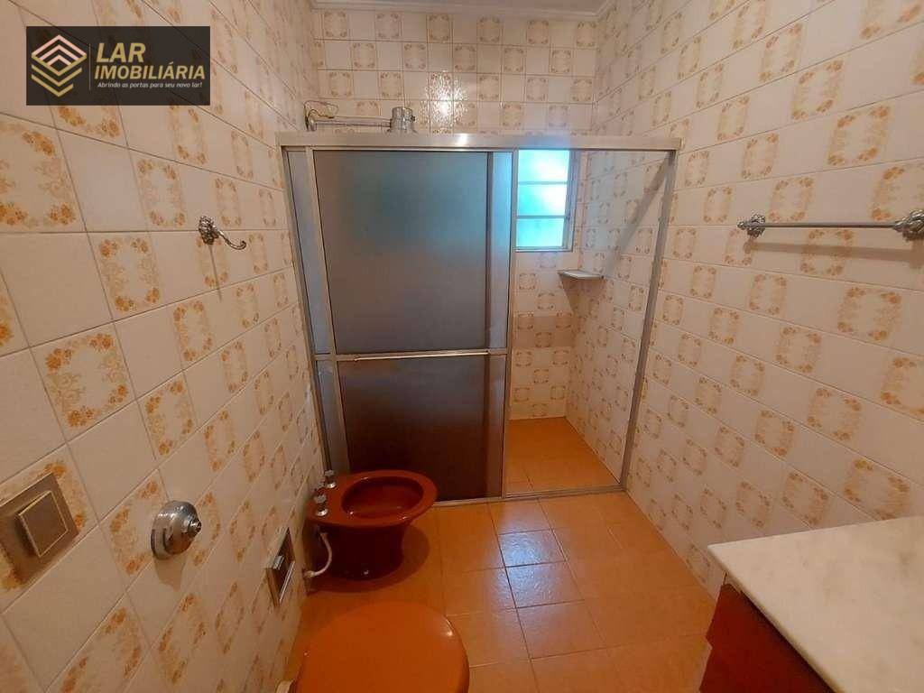 Casa para alugar com 3 quartos, 213m² - Foto 10