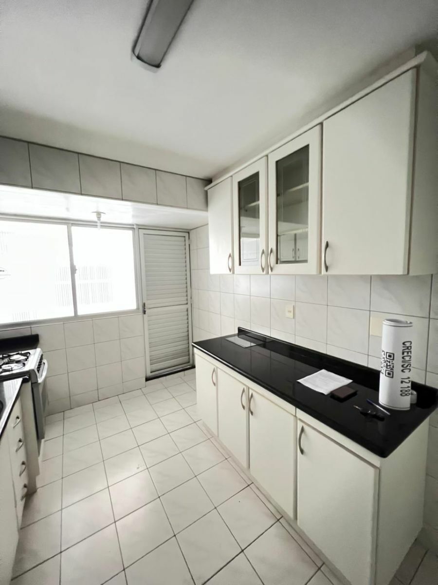 Apartamento para alugar com 2 quartos, 55m² - Foto 13