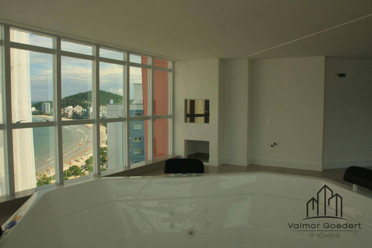 Apartamento à venda com 6 quartos, 368m² - Foto 17