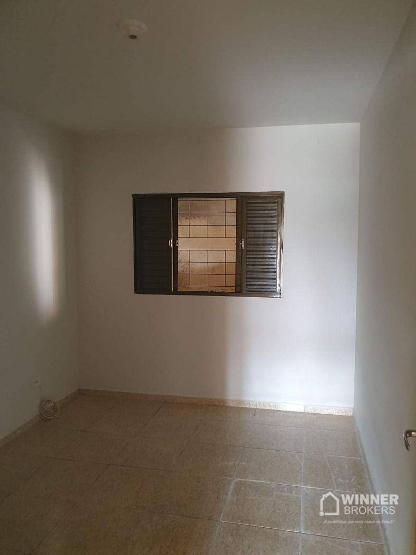 Casa à venda com 3 quartos, 81m² - Foto 14