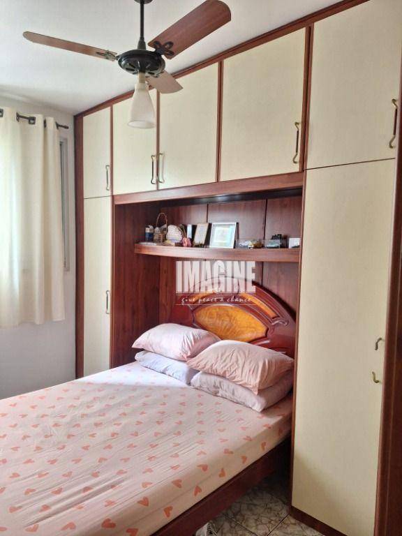 Apartamento à venda com 2 quartos, 60m² - Foto 15