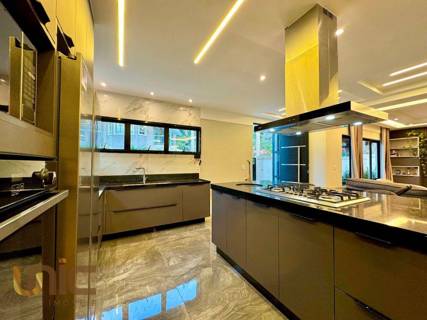 Casa de Condomínio à venda com 3 quartos, 176m² - Foto 11