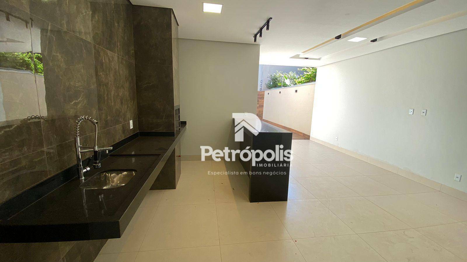 Casa à venda com 3 quartos, 194m² - Foto 20