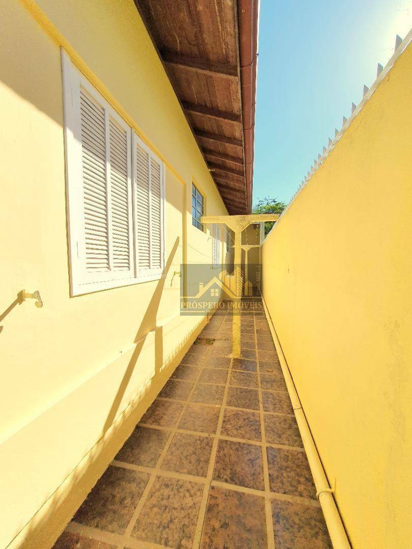 Casa à venda e aluguel com 4 quartos, 260m² - Foto 30