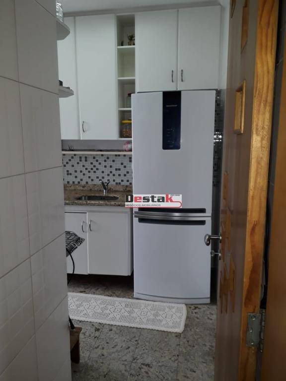 Apartamento à venda com 3 quartos, 80m² - Foto 5